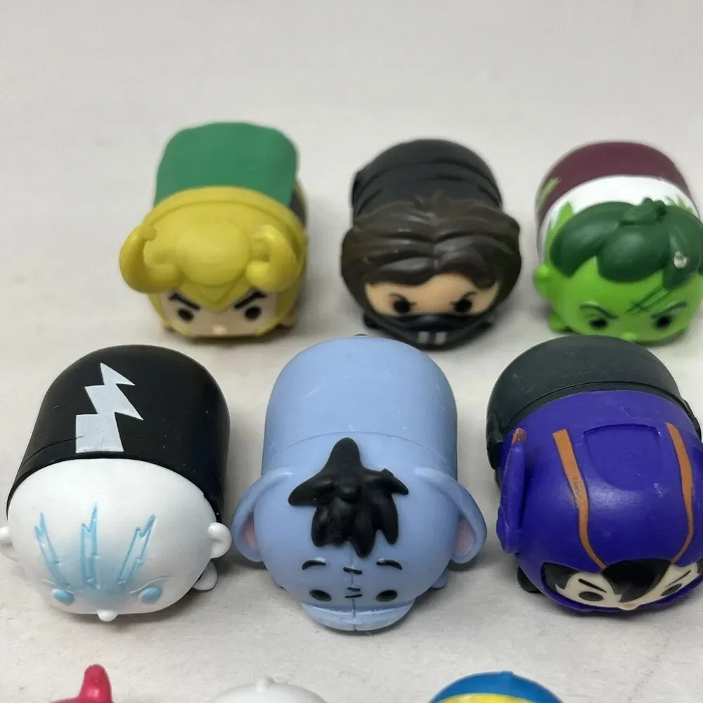 Disney TSUM TSUM Lot of 82 Figures W/ Accessories - Disney Marvel Christmas More